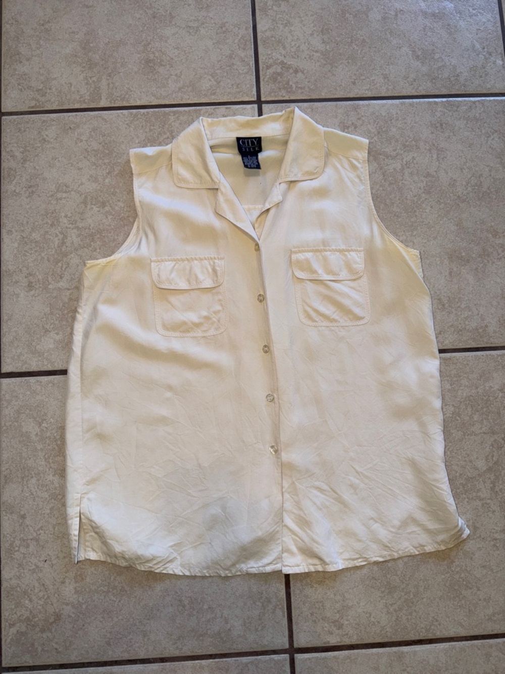 City Silk Cream Silk Sleeveless Button-Down Top